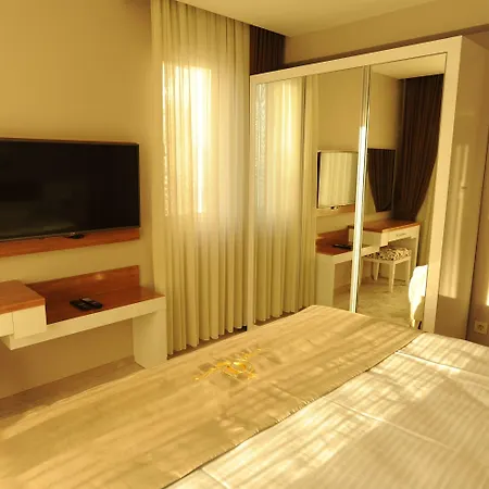 Qamar Prestige