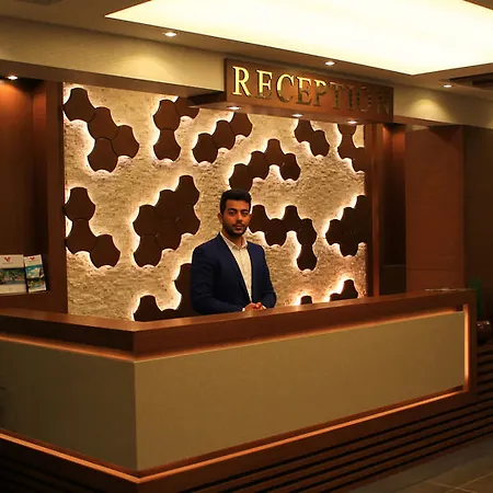 Aparthotel Qamar Prestige 4*