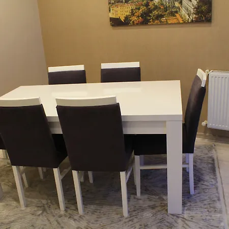 Qamar Prestige Трабзон
