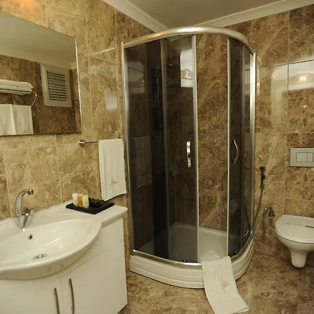 Qamar Prestige