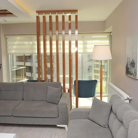 Qamar Prestige