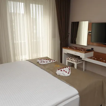 قمر بريستيج سويتس ترابزون