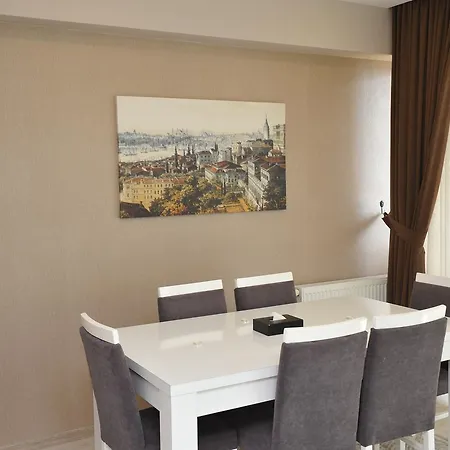 Qamar Prestige 4* 트라존